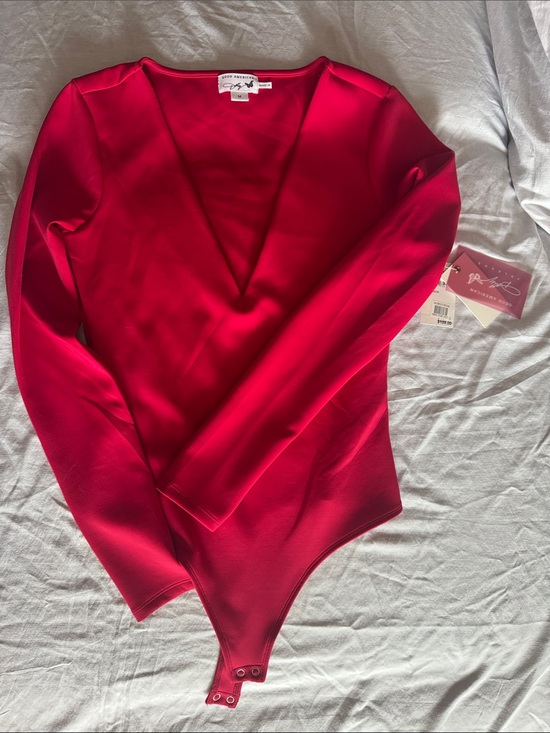 Good American Tops - Good American Dolly  Hot Pink V-Neck Long Sleeve Bodysuit